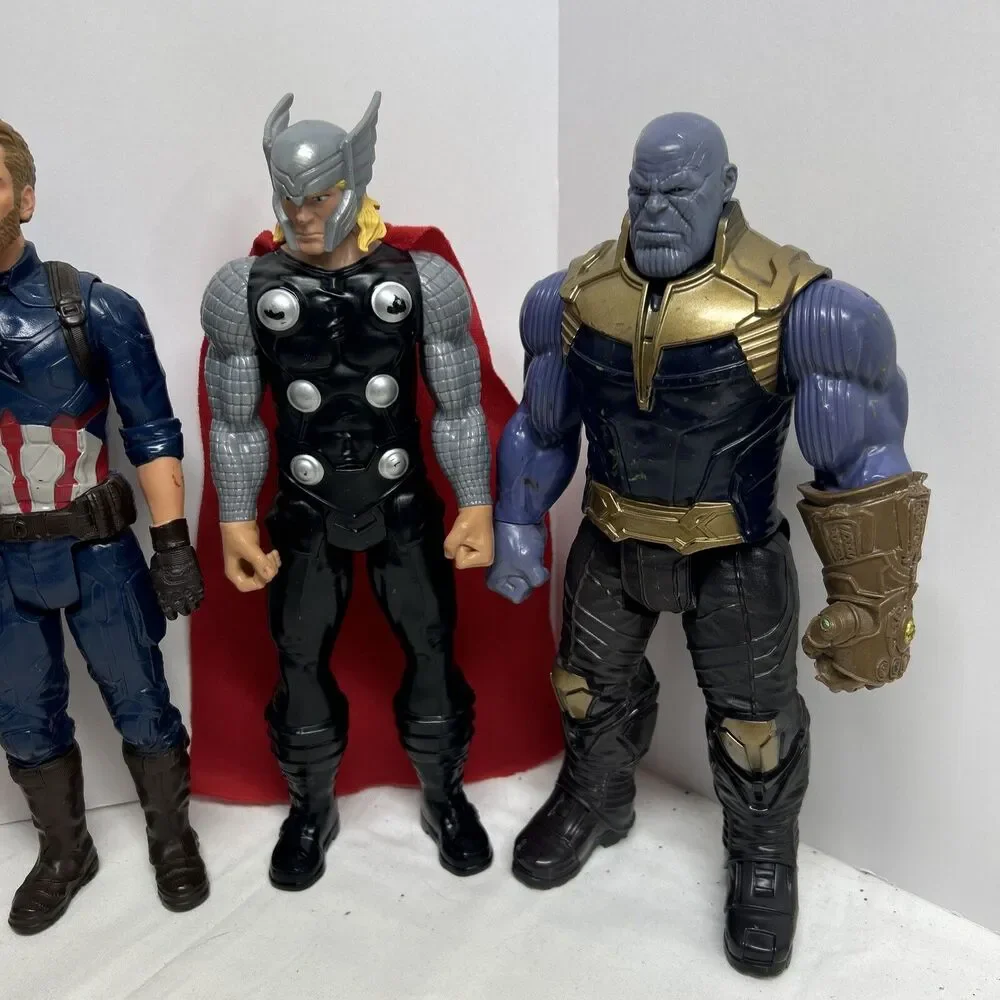 🔥Lot of 7 - Hasbro Marvel & DC 12